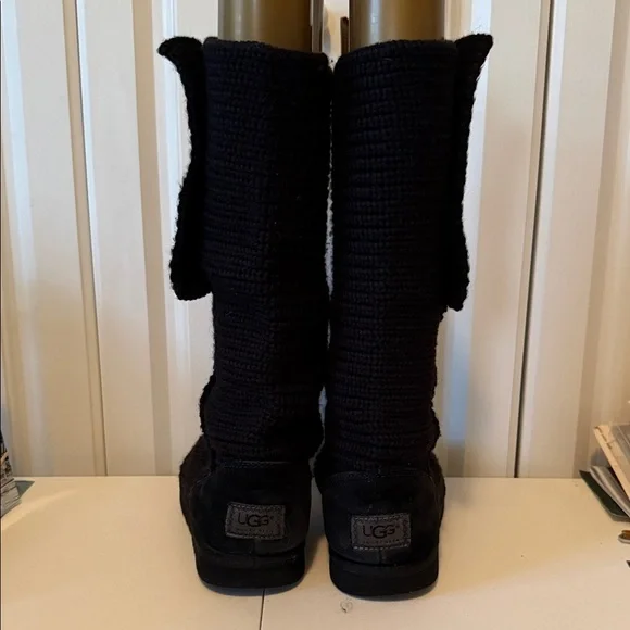 UGG - Classic Candy II Black Knit Button Boots (sz 8) - Picture 5 of 6